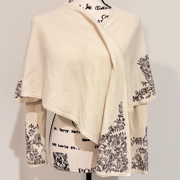 Anthropologie Moth Wrap Cardigan Embroidered Sz XS Wool Blend Quiet Luxury - Picture 9 of 16